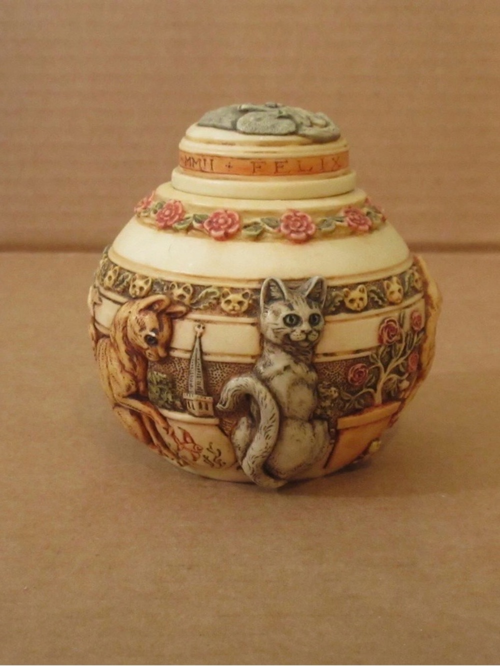 Decorative Cat-Themed Keepsake Jar in Cream & Tan